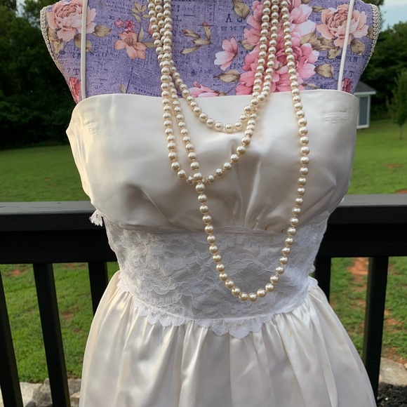 White Gunne Sax Ballgown - Picture 2 of 7